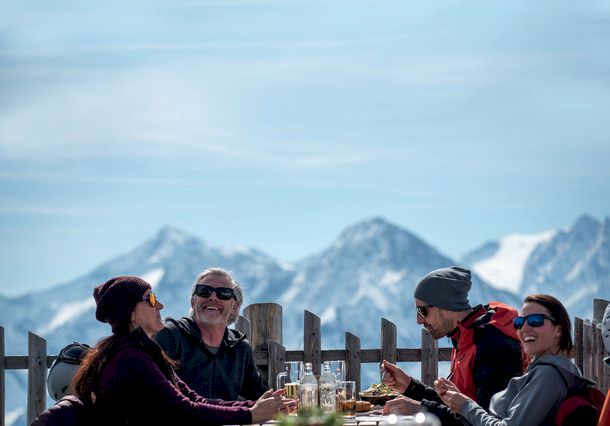 Österrikes största utbud av skidor och party