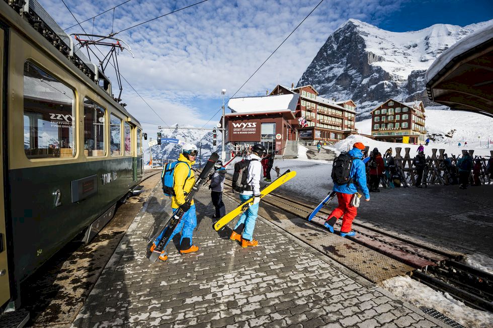 Guide: så tar du tåget till skidorter i Alperna