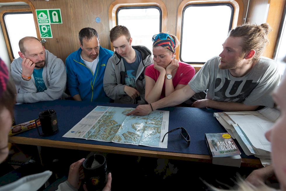 Skidåkning på Svalbard – som en björnkram