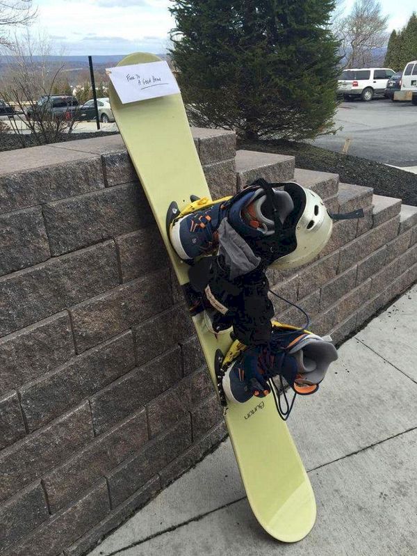 73-åring lämnade sin snowboard på skidort tillsammans med ett brev…